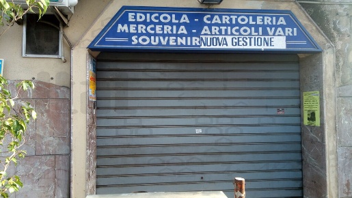 Foto Attività commerciale in Viale Principe Umberto, Messina di 50 m²