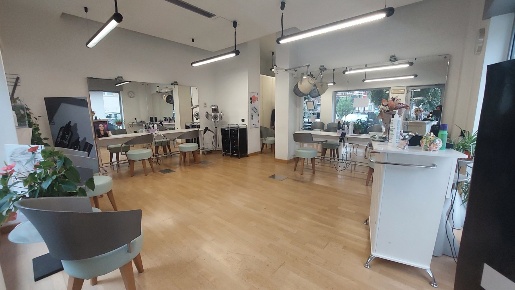 Foto Attività commerciale a Pavia Centro Storico in vendita