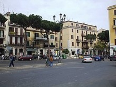 Foto Negozio in corso Giacomo Matteotti, Albano Laziale Centro Storico
