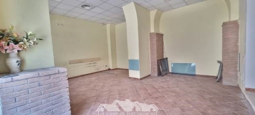 Foto Ufficio in via Angelo Poliziano, Roma Colle Oppio di 187 m² in affitto