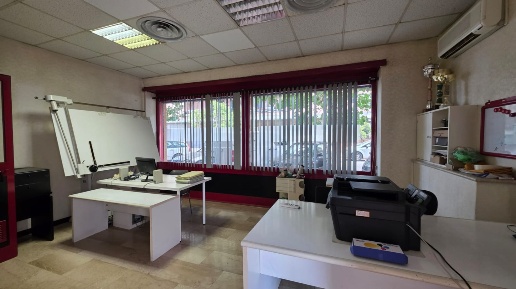 Foto Negozio in via Monte Grappa, Guidonia Montecelio Colleverde di 70 m²