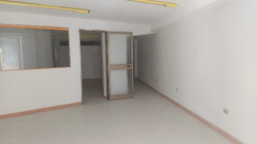 Foto Negozio in via M. da Caravaggio, Napoli di 50 m² con 1 locali