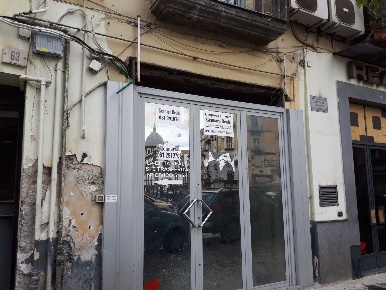 Foto Negozio in via concenzio Muzi, Napoli Tribunali di 45 m² con 2 locali