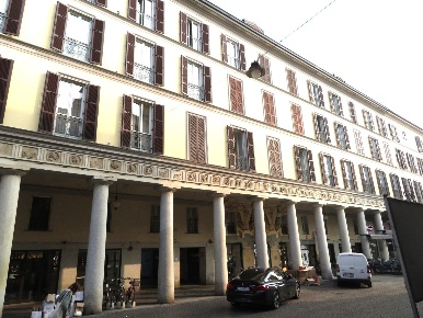 Foto Negozio in galleria dei Portici, Novara Centro Storico di 30 m²