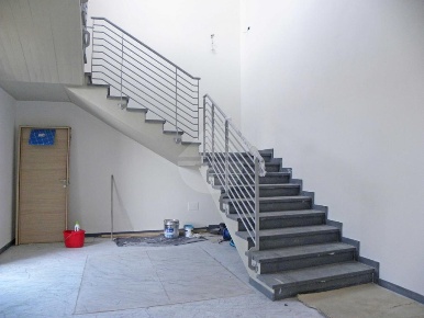 Foto Ufficio in Via Matteo Civitali, Lucca di 170 m² con 2 locali