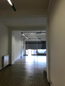 Foto Negozio in via Ettore Maiorana, Bastia Umbra di 110 m² con 1 locali