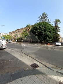 Foto Negozio in Via Cesare Battisti, Messina di 46 m² con 1 locali