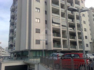 Foto Ufficio in Viale della Repubblica, Cosenza Acquedotto di 25 m²