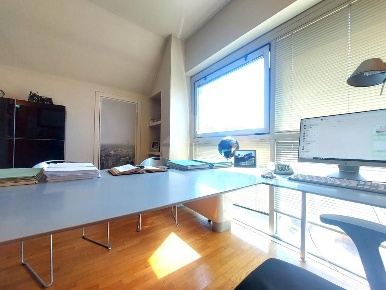 Foto Ufficio in Via Mario Angeloni, Perugia Semicentro - Stazione di 48 m²