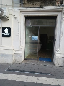 Foto Negozio in Corso Cavour, Messina di 40 m² con 2 locali in affitto