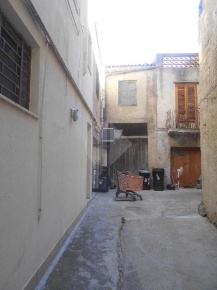 Foto Laboratorio in Via Luciano Messina, Castelvetrano Centro di 102 m²