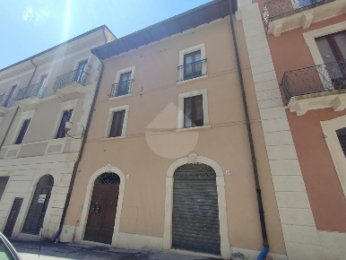 Foto Negozio in CIMINO, L'Aquila Villa Comunale di 30 m² con 2 locali