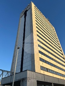 Foto Ufficio in Via Dei Castelli Romani, Pomezia di 250 m² con 11 locali
