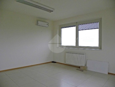 Foto Ufficio in Via Romana, Altopascio Badia Pozzeveri, Le Corti di 80 m²