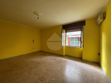 Foto Ufficio in Via della repubblica, Acri di 50 m² con 3 locali in affitto