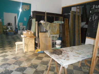 Foto Negozio in via Giovanni D' alessi, Castelvetrano Centro di 110 m²