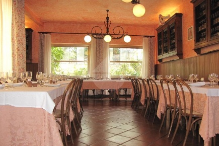 Foto Hotel in Viale Vittorio Veneto, Greve in Chianti Centro di 2040 m²