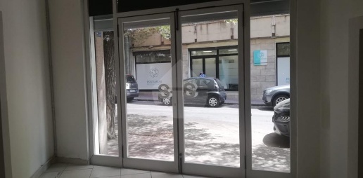 Foto Negozio in VIA GRAMSCI, Nuoro di 118 m² con 1 locali in vendita