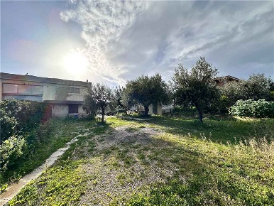 Foto Magazzino in Loc. C/da Scardina sn, Rosolini di 277 m² con 10 locali