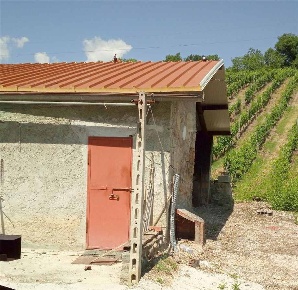 Foto Magazzino in Via SERRE BASSE, Matelica di 40 m² con 1 locali