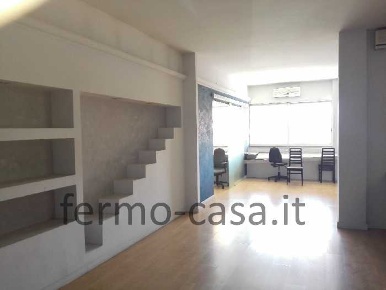 Foto Ufficio in Via trieste, Porto Sant'Elpidio Centro di 140 m² in vendita