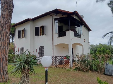 Foto Bed and Breakfast in -, Capoliveri di 100 m² con 8 locali in vendita