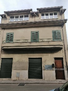Foto Negozio in -, Pontecorvo Centro di 60 m² con 2 locali in vendita