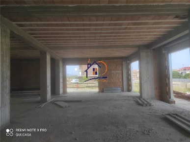 Foto Locale commerciale in Via Antonio Madeo, Corigliano-Rossano di 444 m²