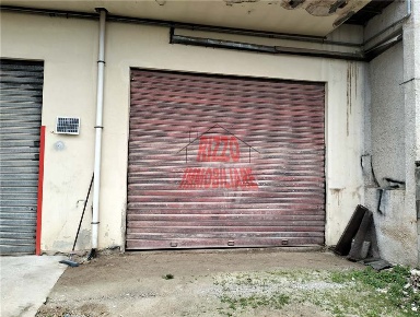Foto Magazzino in -, Misilmeri Portella Di Mare di 45 m² con 1 locali