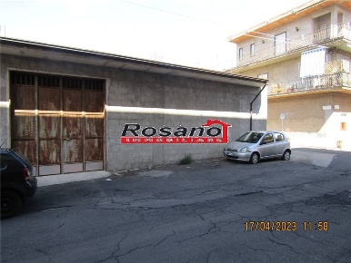 Foto Attività commerciale in -, Biancavilla di 70 m² in vendita