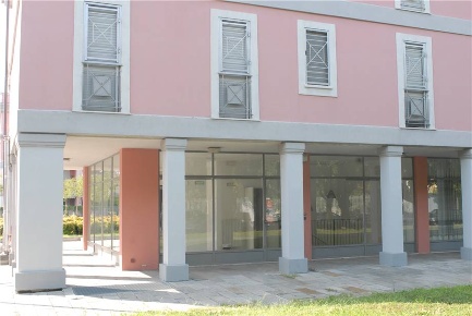 Foto Negozio in Via Renica 63, Brescia di 170 m² con 2 locali in vendita