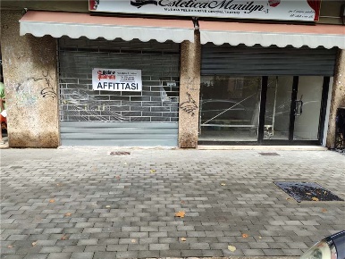 Foto Negozio in -, Latina Centro di 80 m² con 1 locali in affitto