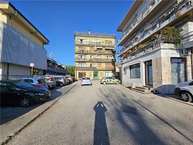 Foto Negozio in -, Belluno di 85 m² con 3 locali in affitto