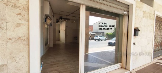 Foto Negozio in -, Assemini Centro di 50 m² in affitto