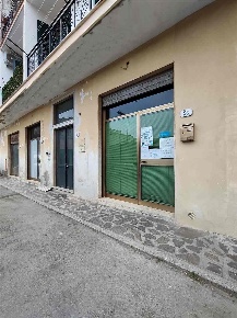 Foto Locale commerciale in -, Rio di 200 m² con 2 locali in vendita