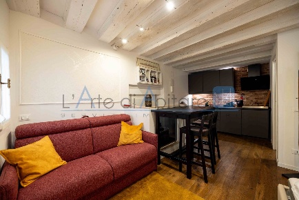 Foto Magazzino a Venezia Santi Apostoli - San Canciano di 33 m² in vendita