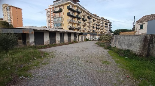 Foto Negozio a Palermo CEP - Michelangelo Alta di 500 m² con 10 locali