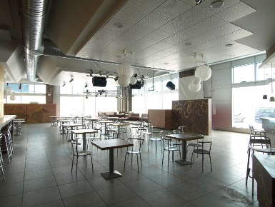 Foto Locale commerciale a Valsamoggia Crespellano di 670 m² con 1 locali