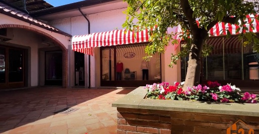 Foto Attività commerciale a Sarzana Sarzanello, San Lazzaro di 50 m²