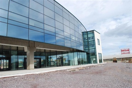 Foto Locale commerciale in V.LE ELMAS, Cagliari Viale Elmas di 14000 m²