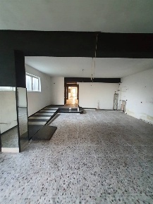 Foto Negozio a Ceprano Centro di 180 m² con 3 locali in affitto