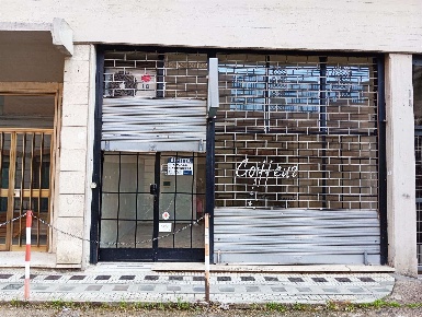 Foto Negozio in Via Pacinotti 20, Terni Centro di 30 m² in affitto