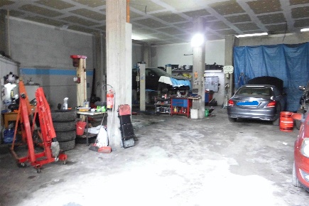Foto Laboratorio a Aci Sant'Antonio Centro di 176 m² con 1 locali