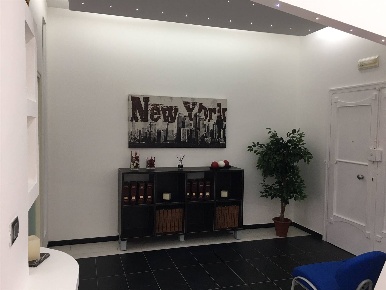 Foto Ufficio in via dei Mille, Nola di 20 m² con 1 locali in affitto