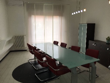 Foto Ufficio in via dei Mille, Nola di 20 m² con 1 locali in affitto