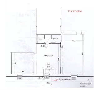 Foto Negozio a Campiglia Marittima Venturina di 130 m² con 1 locali