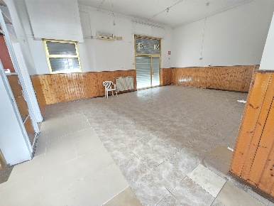 Foto Negozio a La Spezia Ospedale di 155 m² con 3 locali in affitto