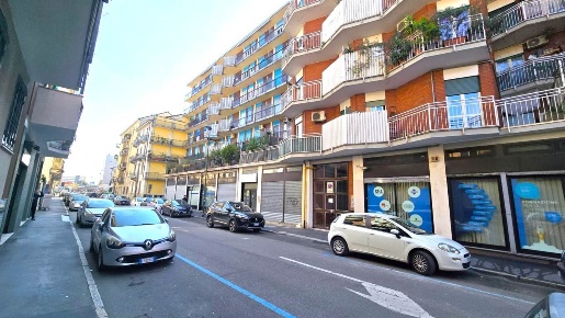 Foto Negozio in Via Gorizia  51, Sesto San Giovanni Sesto Marelli di 28 m²
