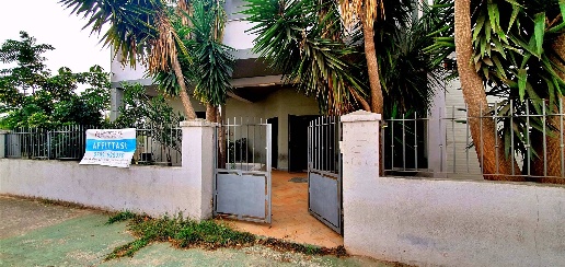 Foto Negozio in via tirso  25, Tortolì Centro di 192 m² con 9 locali