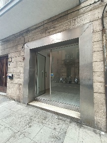 Foto Negozio in Via Marchese di Roccaforte 46, Palermo di 46 m² in affitto